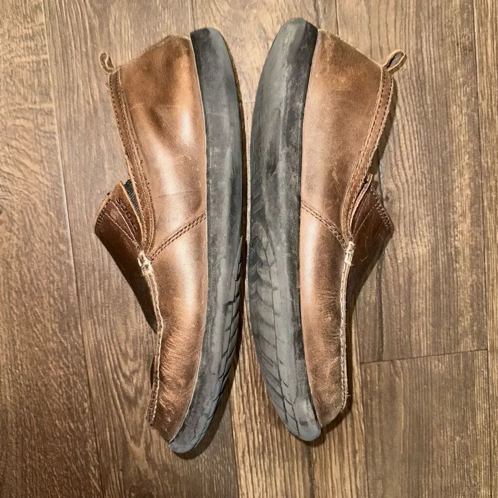 Crocs brown rubber sole slip on ortho size 10 loafers
